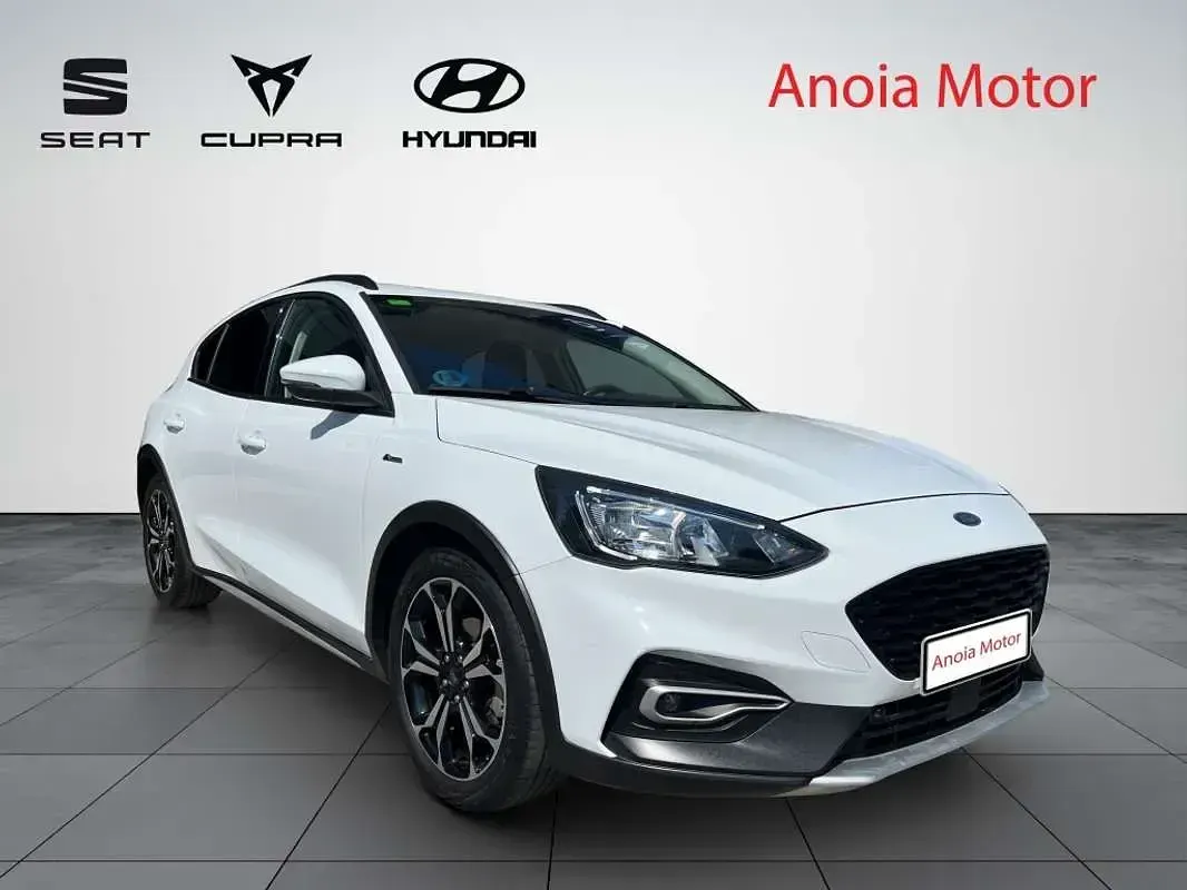 Usado Ford Focus Active X 125 CV (91 kW) 2021 Blanco Familiar
