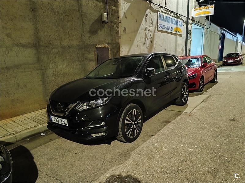 Negro Usado 2018 Nissan Qashqai N-Connecta SUV | 15.500 € (Super precio) - Imagen 1/4
