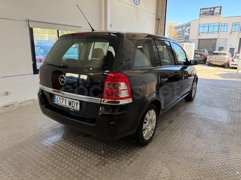 Usado Opel Zafira Essentia 115 CV (84 kW) 2009 Negro Monovolumen