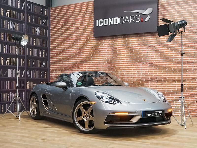 Gris / plata Usado 2021 Porsche 718 Boxster Descapotable | 114.900 € - Imagen 1/4