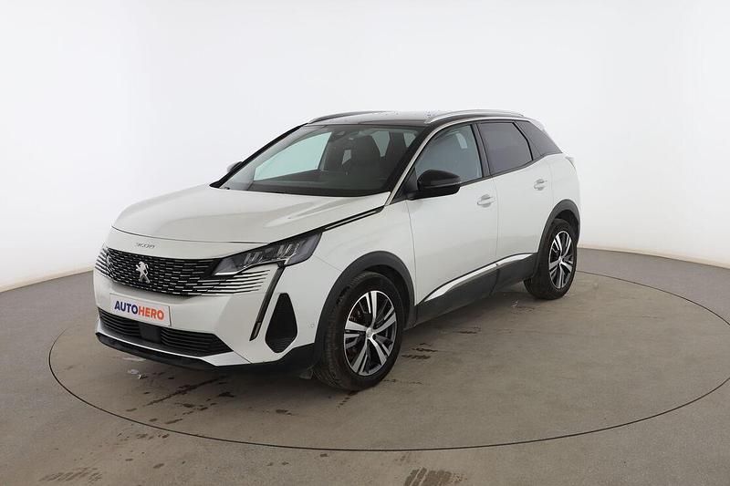 Usado Peugeot 3008 Allure 131 CV (96 kW) 2021 Blanco SUV