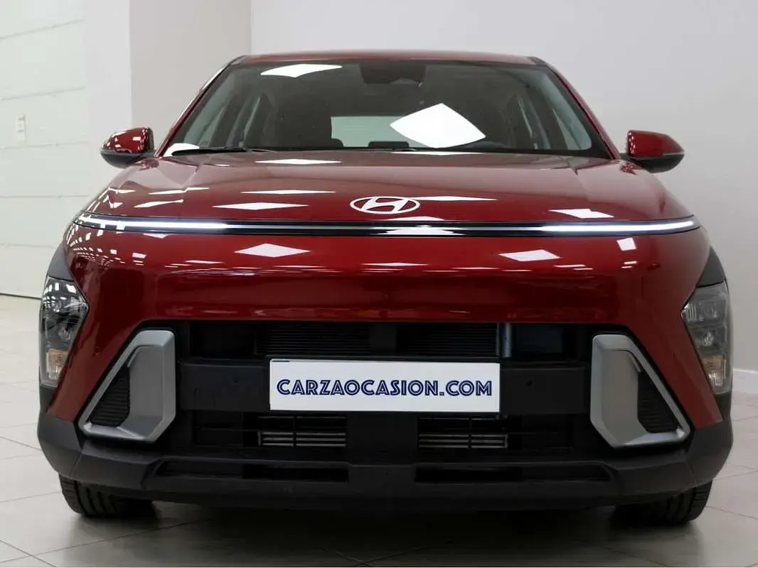 Usado Hyundai Kona 101 CV (74 kW) 2025 Rojo SUV