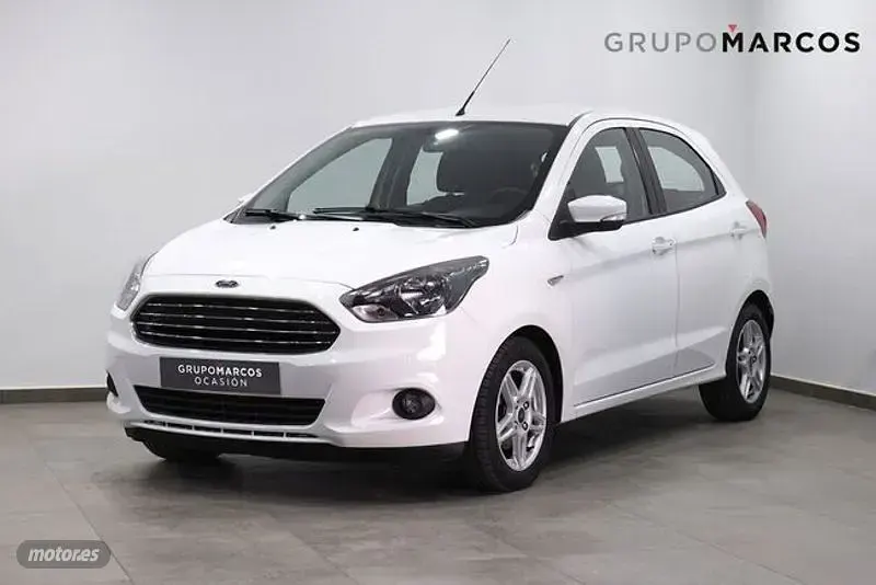Usado Ford Ka Ultimate 85 CV (62 kW) 2017 Blanco Berlina