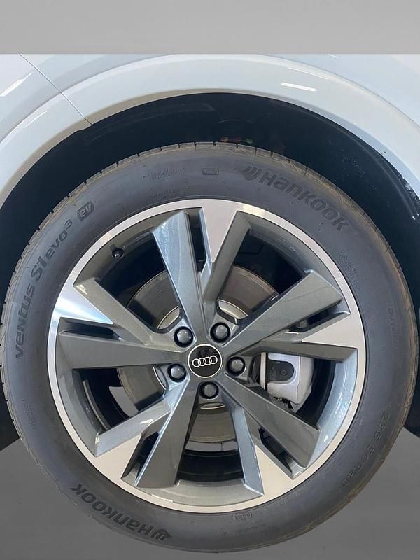 Usado Audi Q4 e-tron S-Line 219 kW (299 CV) 2024 Blanco glaciar metalizado SUV