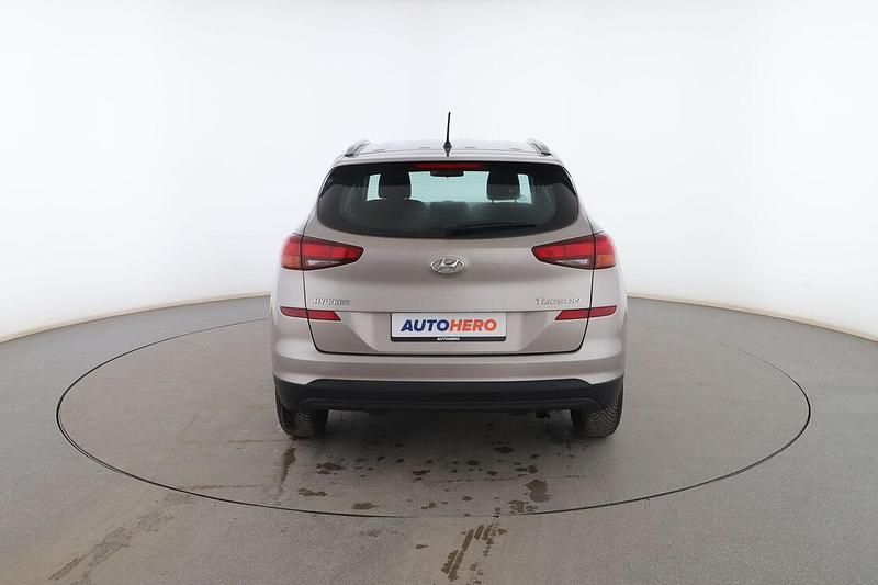 Usado Hyundai Tucson 132 CV (97 kW) 2020 Beige SUV
