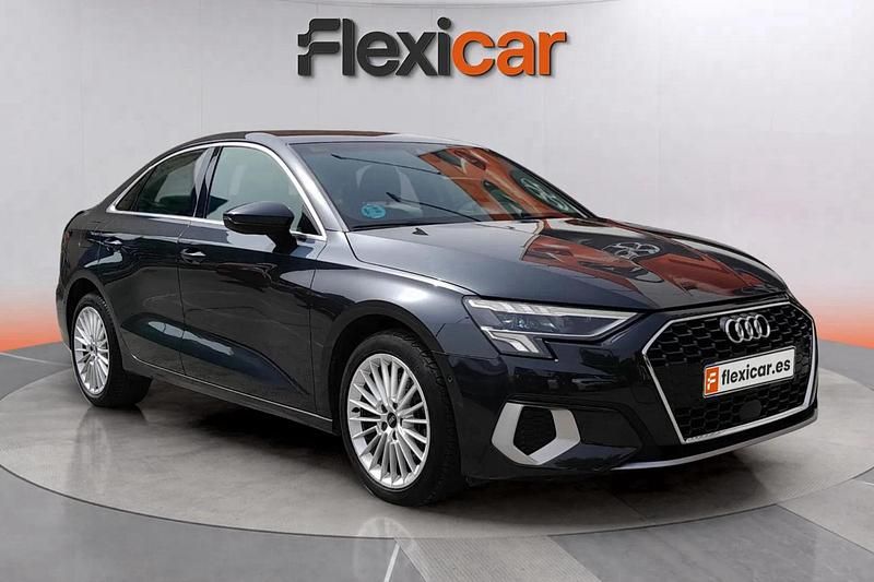 Usado Audi A3 Attraction 116 CV (85 kW) 2020 Gris Berlina