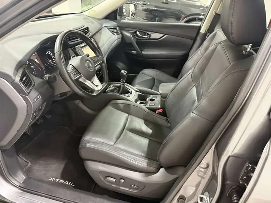 Usado Nissan X-Trail Tekna 131 CV (96 kW) 2018 Gris SUV