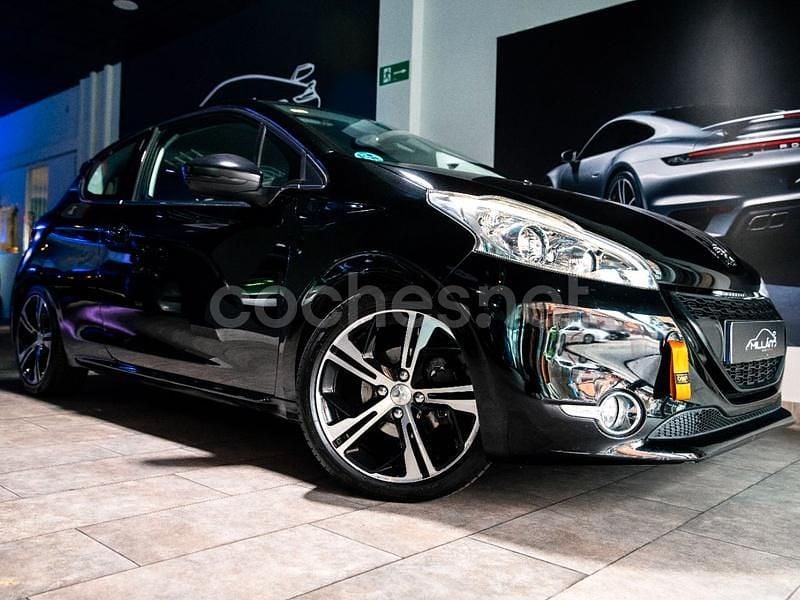 Negro Usado 2012 Peugeot 208 Allure Utilitario | 7900 € (Precio justo) - Imagen 1/4