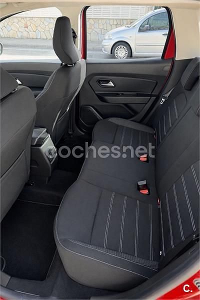 Usado Dacia Duster Comfort 100 CV (73 kW) 2022 Rojo SUV