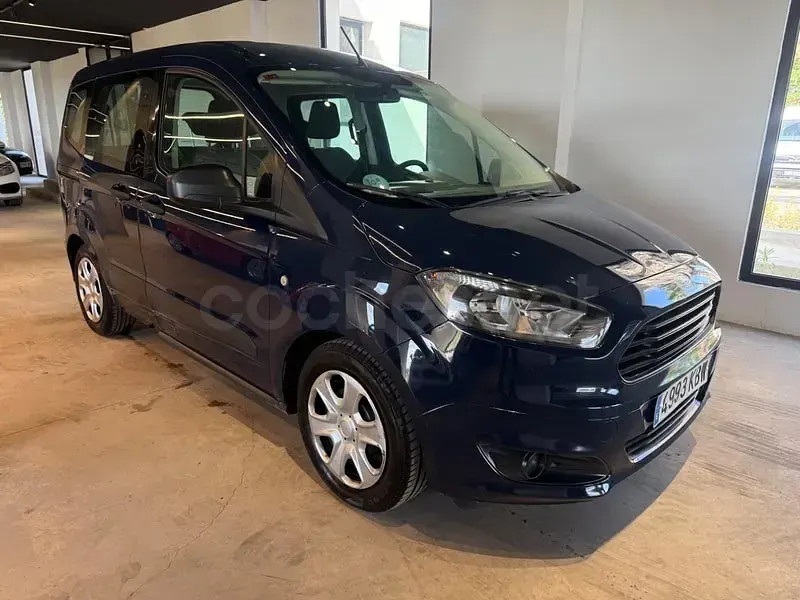 Usado Ford Tourneo Courier Titanium 100 CV (73 kW) 2017 Azul Monovolumen