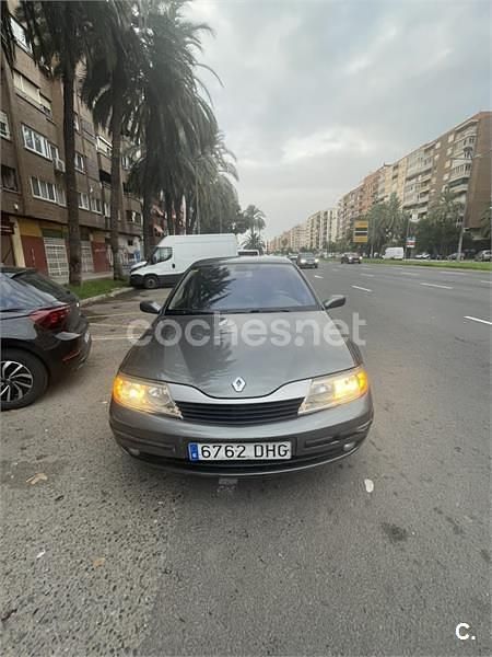 Gris / plata Usado 2005 Renault Laguna II Dynamique Berlina | 2300 € (Precio justo) - Imagen 1/4