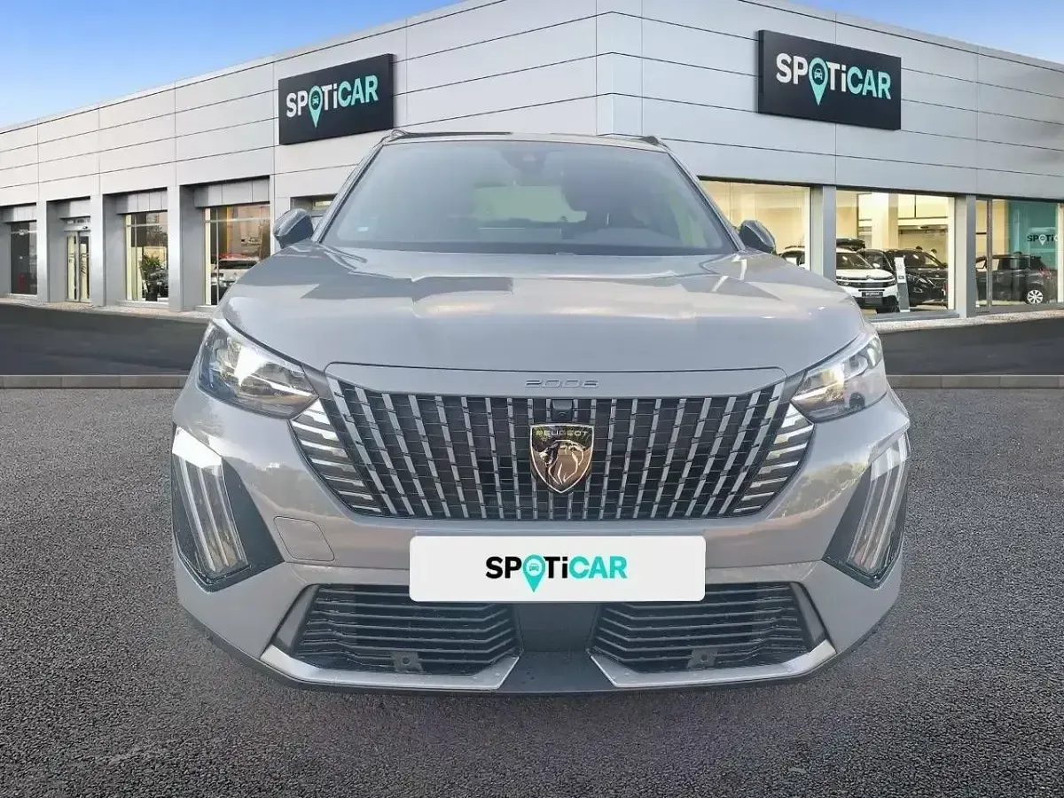 Usado Peugeot e-2008 GT 114 kW (156 CV) 2023 Gris SUV