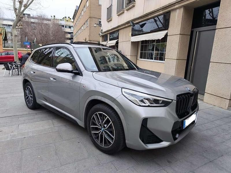 Usado BMW X1 Comfort Edition 326 CV (239 kW) 2023 Gris / plata SUV