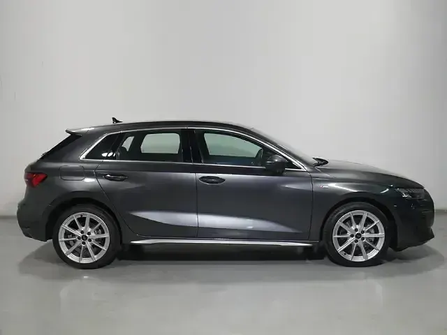 Nuevo Audi A3 204 CV (150 kW) 2026 Gris Berlina