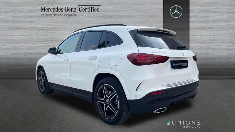 Usado Mercedes GLA200 150 CV (110 kW) 2025 SUV