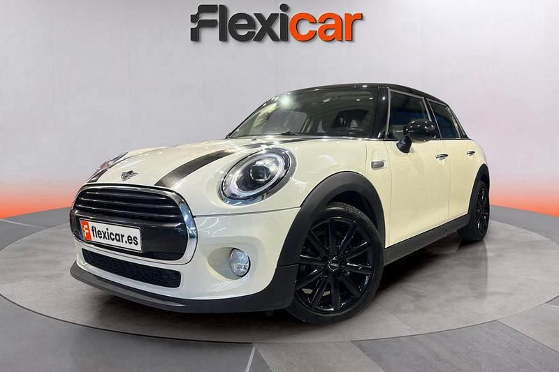 Usado Mini Cooper 136 CV (100 kW) 2019 Beige Utilitario