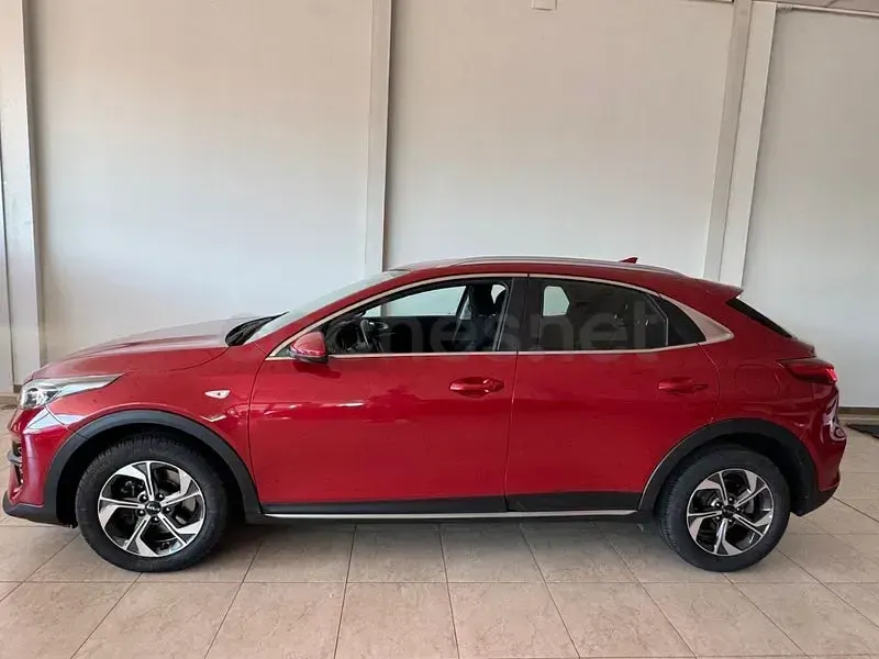 Usado Kia XCeed 136 CV (100 kW) 2020 Rojo SUV