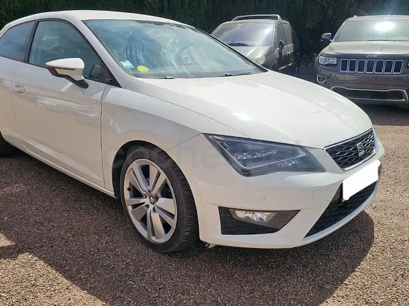 Usado Seat Leon FR 184 CV (135 kW) 2014 Blanco Berlina