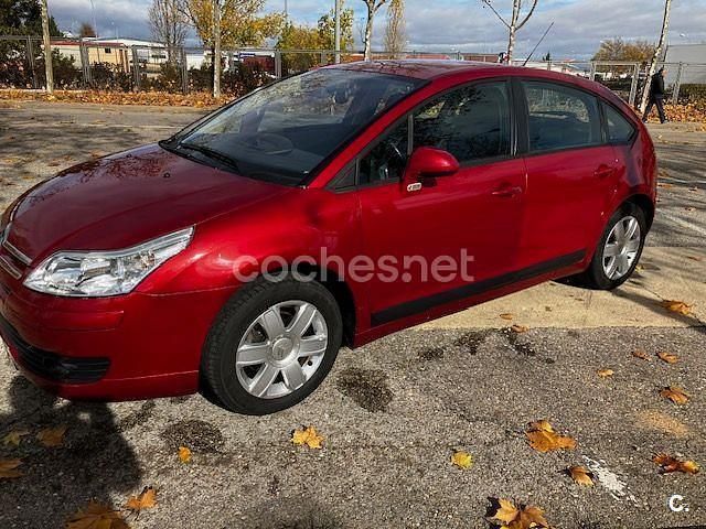Granate Usado 2005 Citroën C4 Exclusive Berlina | 4250 € (Un poco caro) - Imagen 1/4