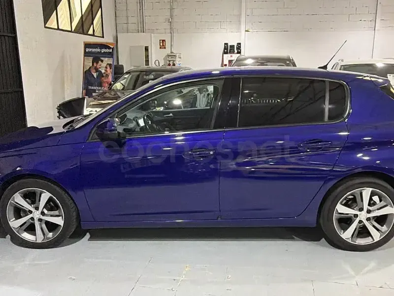 Usado Peugeot 308 Style 100 CV (73 kW) 2019 Azul Berlina