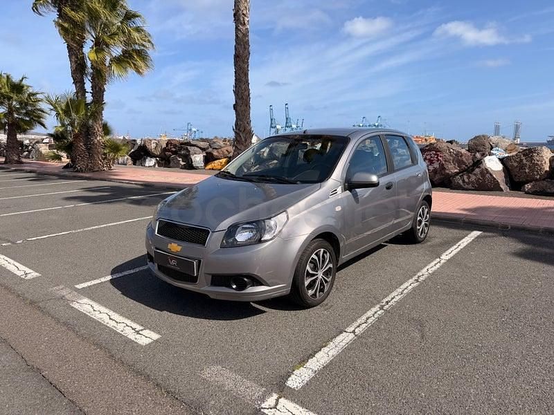 Usado Chevrolet Aveo LS 84 CV (61 kW) 2011 Gris / plata Berlina