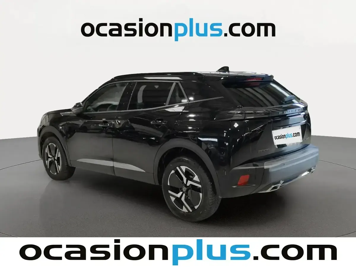 Usado Peugeot 2008 GT 130 CV (95 kW) 2024 Negro SUV