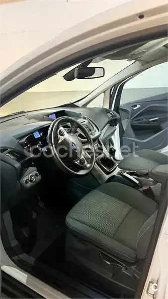 Usado Ford C-MAX 95 CV (69 kW) 2012 Blanco Monovolumen