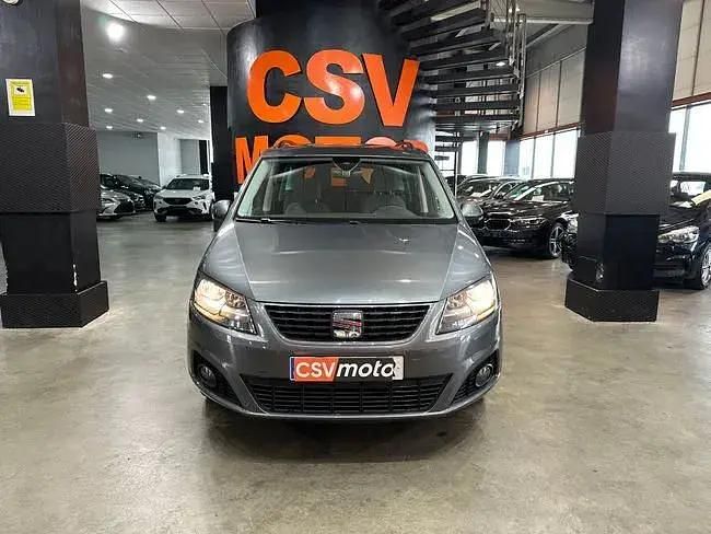 Usado Seat Alhambra Style 151 CV (111 kW) 2022 Gris Monovolumen