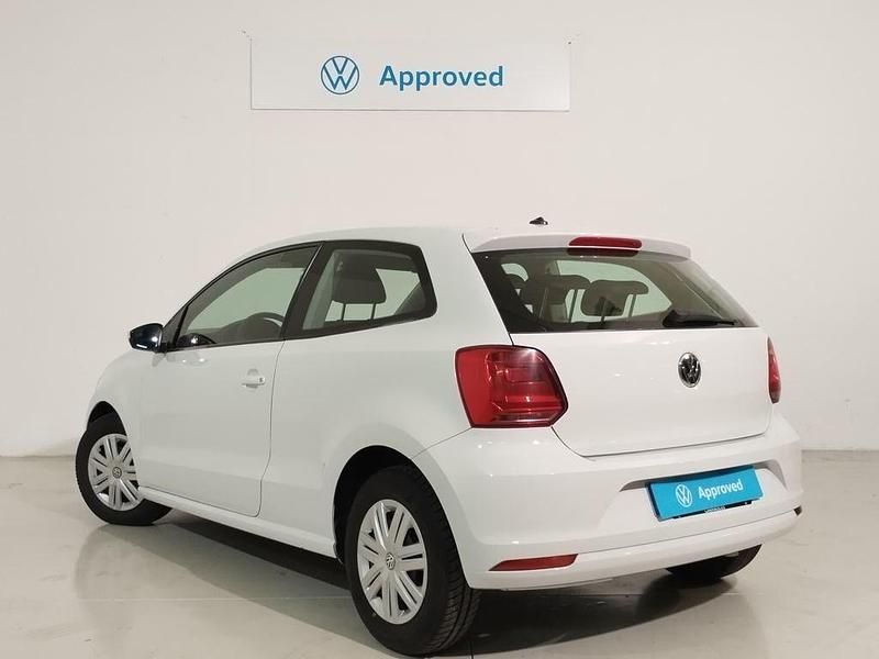 Usado VW Polo Edition 75 CV (55 kW) 2017 Blanco Utilitario