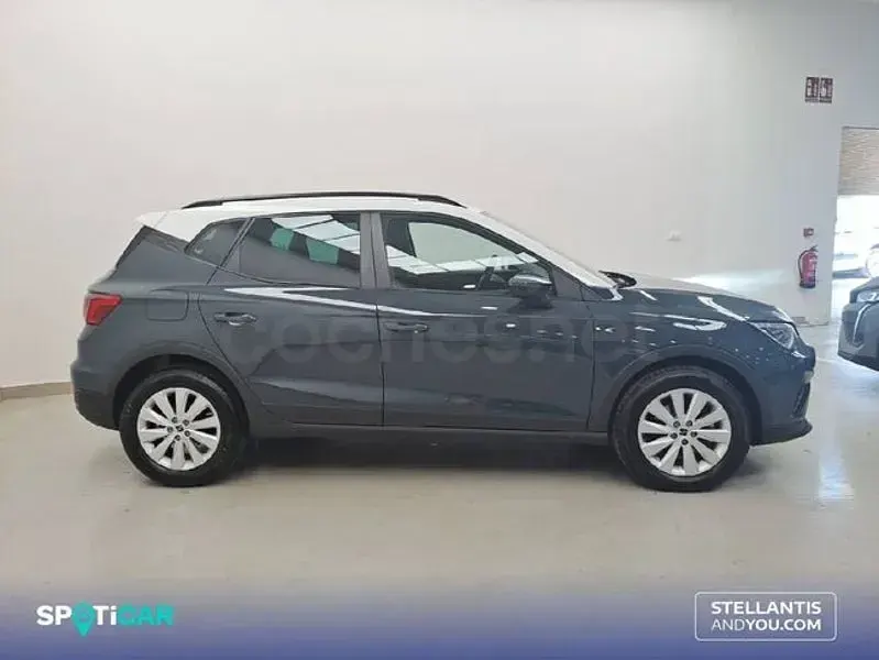 Usado Seat Arona Style 115 CV (84 kW) 2025 Azul SUV