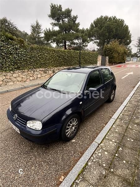 Usado VW Golf IV Conceptline 90 CV (66 kW) 2000 Azul Berlina