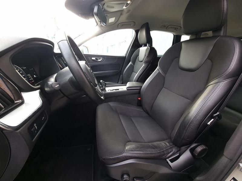 Usado Volvo XC60 Momentum 190 CV (139 kW) 2017 Marrón SUV