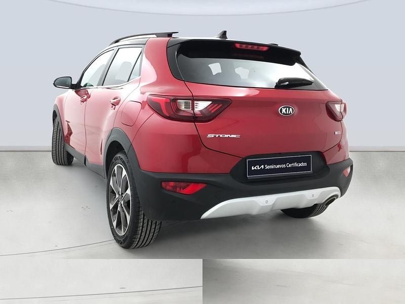Usado Kia Stonic 100 CV (73 kW) 2020 Negro SUV