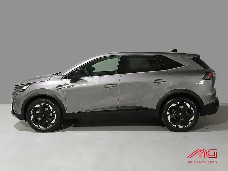 Usado Mitsubishi Grandis 158 CV (116 kW) 2025 Gris / plata SUV