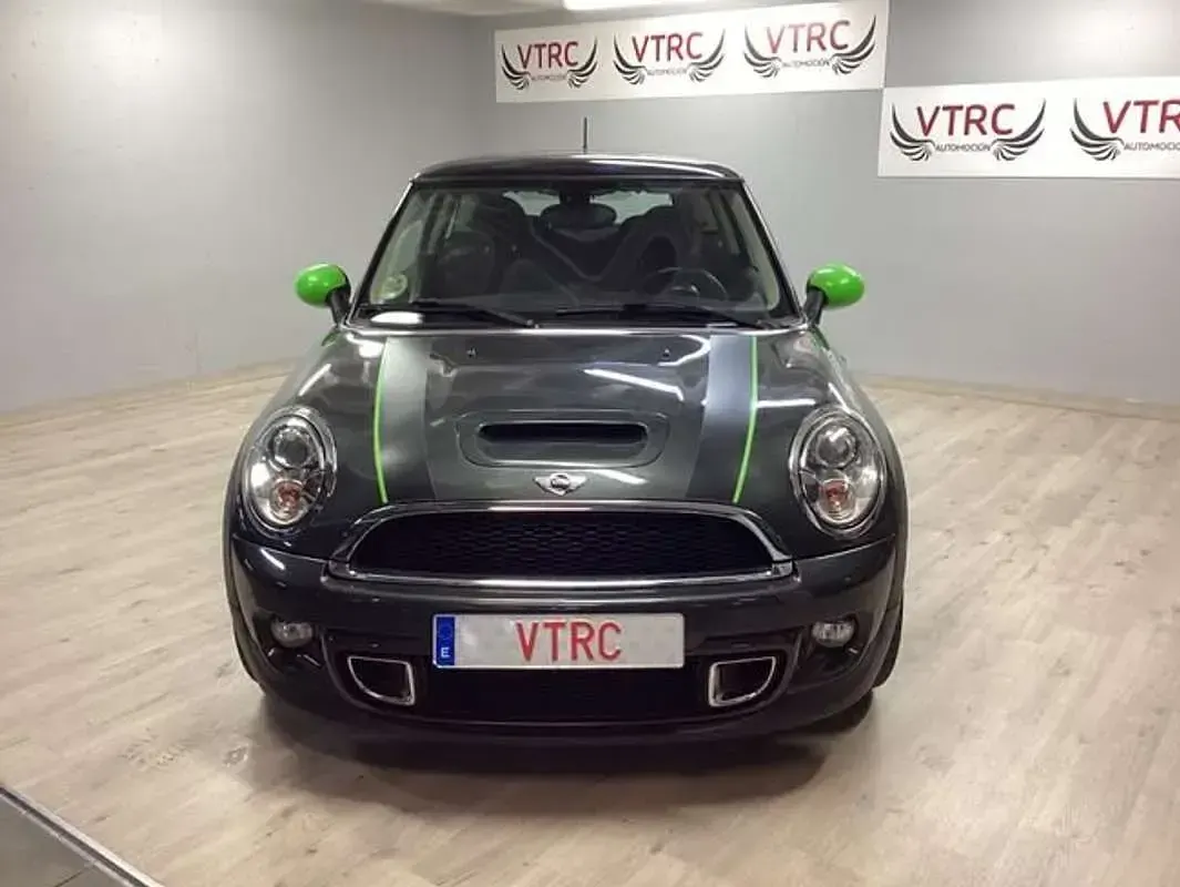 Usado Mini Cooper SD 143 CV (105 kW) 2013 Gris Utilitario