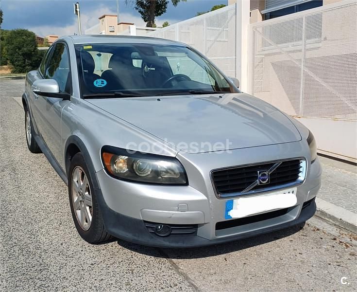 Gris / plata Usado 2007 Volvo C30 Momentum Utilitario | 3500 € - Imagen 1/4