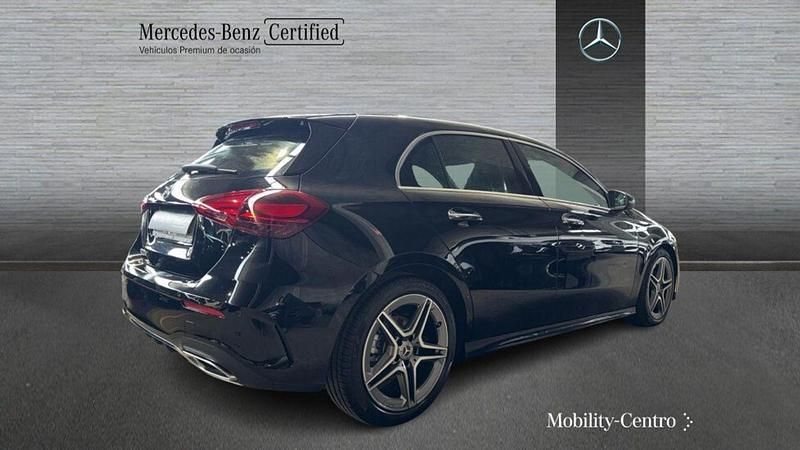 Usado Mercedes A200 AMG line 150 CV (110 kW) 2024 Negro noche Utilitario
