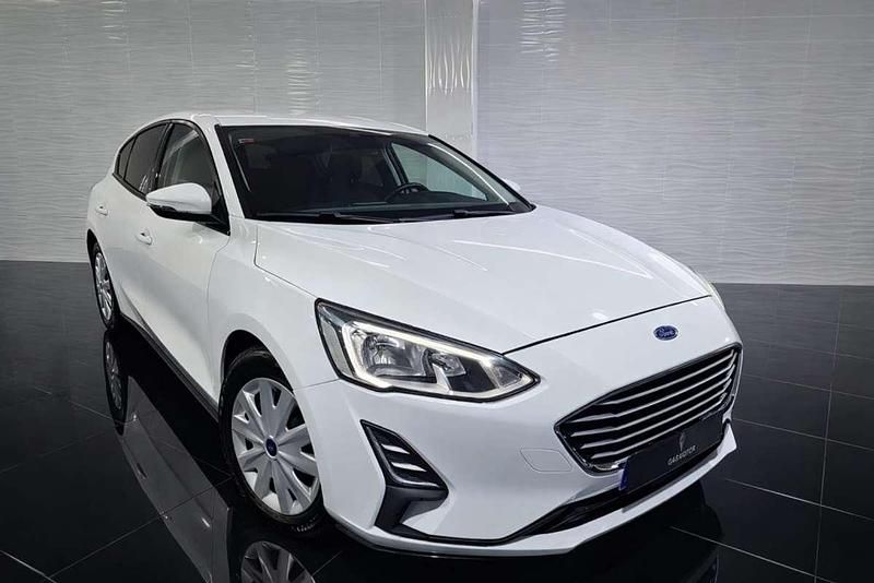 Usado Ford Focus Trend 95 CV (69 kW) 2019 Blanco Utilitario
