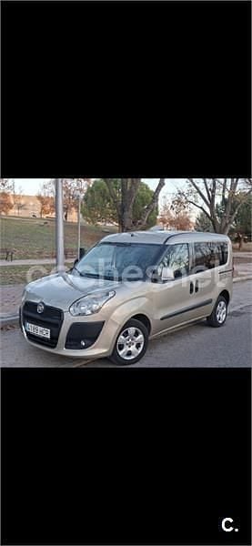 Beige Usado 2011 Fiat Doblò Dynamic Monovolumen | 6000 € (Buen precio) - Imagen 1/4