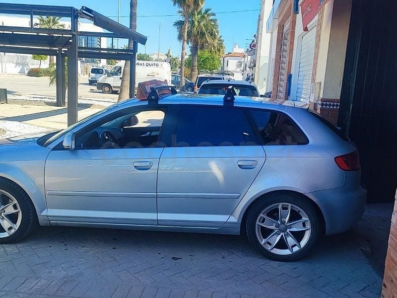 Usado Audi A3 Ambiente 140 CV (102 kW) 2009 Gris / plata Utilitario
