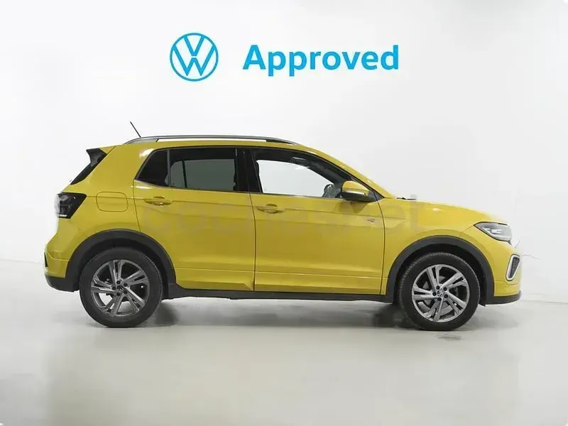 Usado VW T-Cross R-line 150 CV (110 kW) 2024 Amarillo SUV