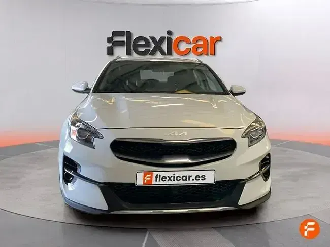 Usado Kia XCeed 120 CV (88 kW) 2022 Blanco SUV
