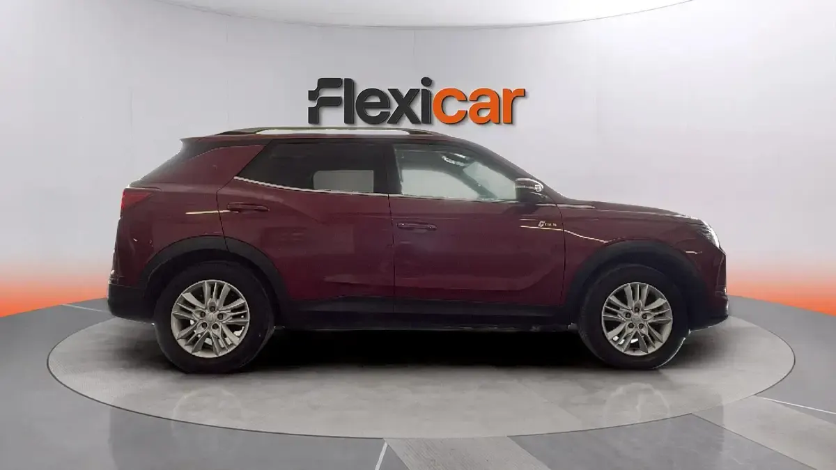 Usado SsangYong Korando 150 CV (110 kW) 2022 Rojo SUV