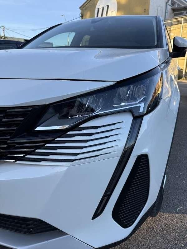 Usado Peugeot 3008 Active 131 CV (96 kW) 2021 Blanco SUV