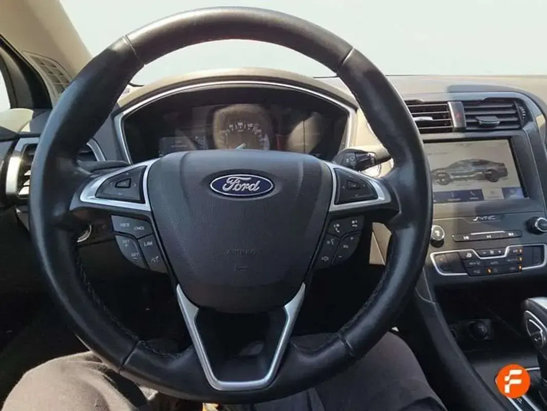 Usado Ford Mondeo Trend 188 CV (138 kW) 2021 Azul Berlina