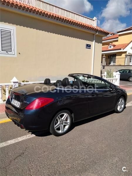 Usado Peugeot 308 CC Active 122 CV (89 kW) 2012 Azul Descapotable