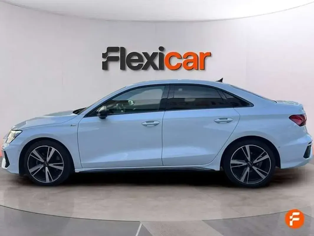 Usado Audi A3 S-Line 116 CV (85 kW) 2021 Blanco Berlina