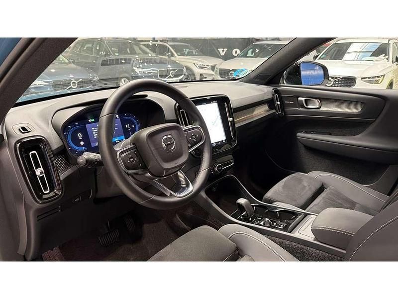 Usado Volvo XC40 Ultra 163 CV (119 kW) 2024 Azul SUV