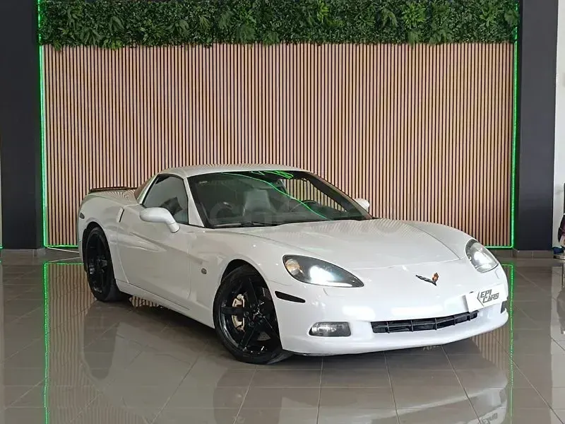 Usado Chevrolet Corvette 344 CV (253 kW) 2005 Blanco Coupe