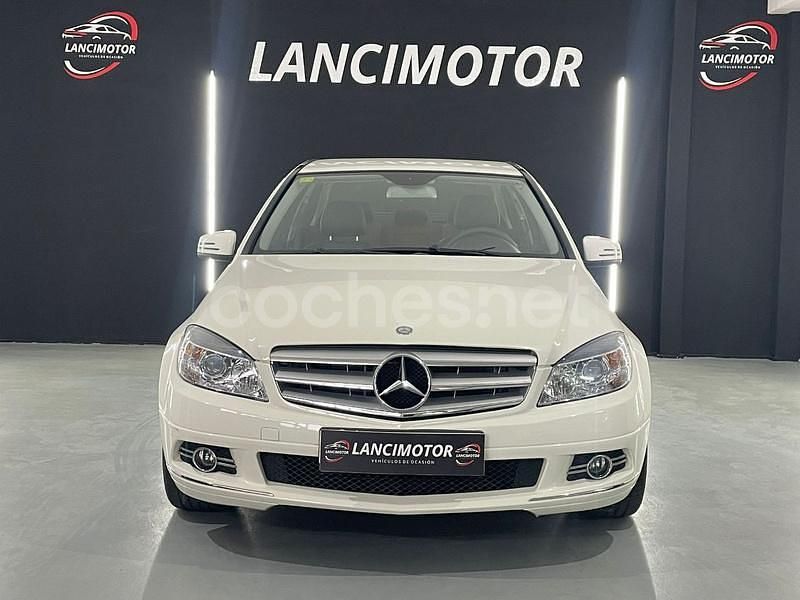 Usado Mercedes C180 Edition 156 CV (114 kW) 2010 Blanco Berlina